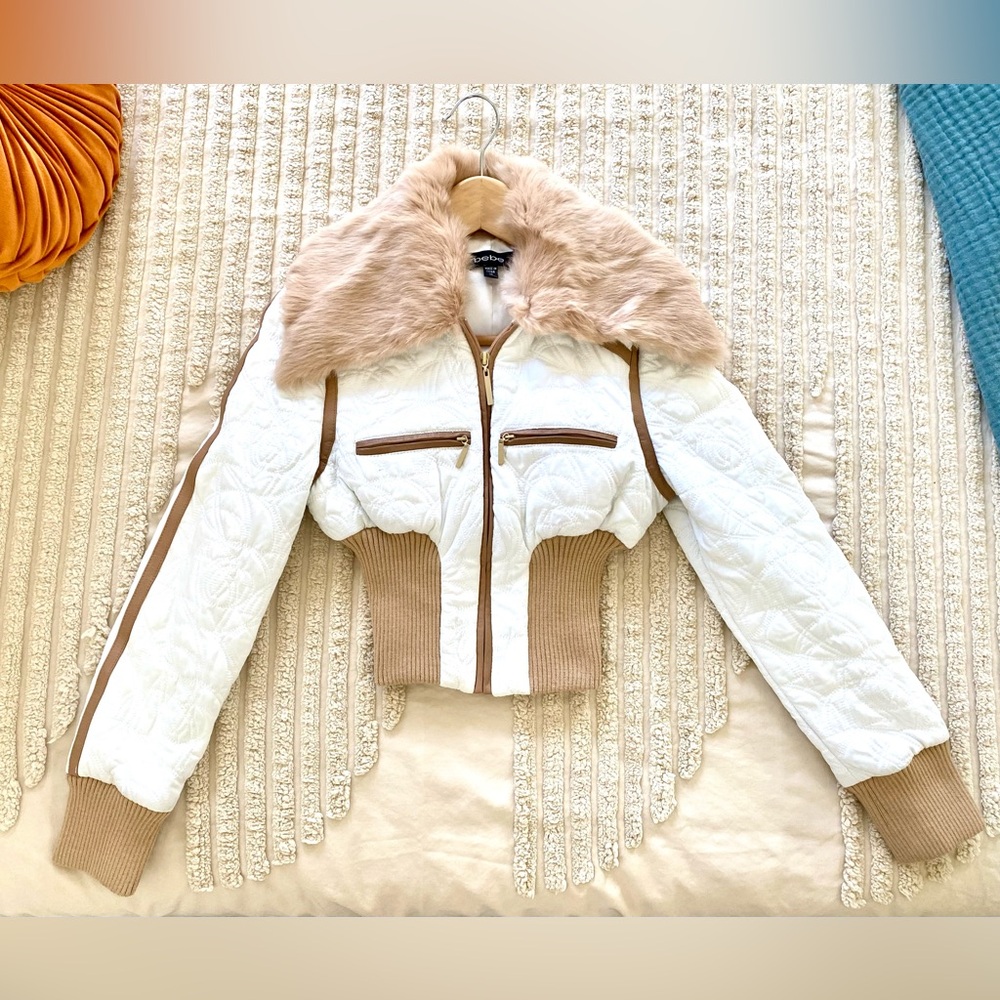**SOLD** Vintage Y2K Cropped BEBE jacket! Never worn! In PERFECT condition!